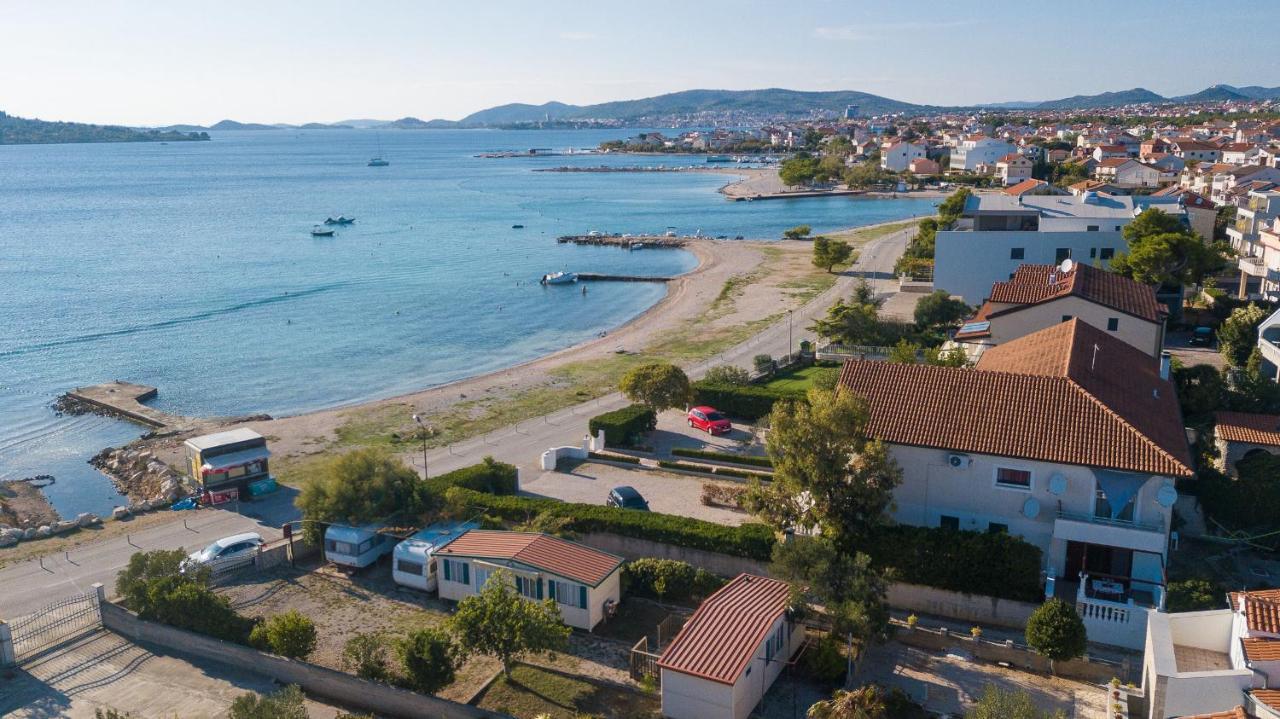 Apartment Robyn On The Beach Srima Exterior photo